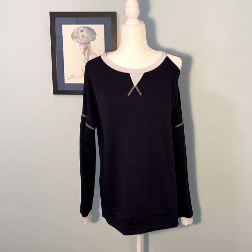 White Birch cold shoulder top